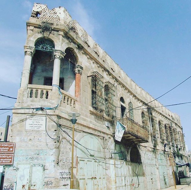 What to see and do in Hebron's old city. 